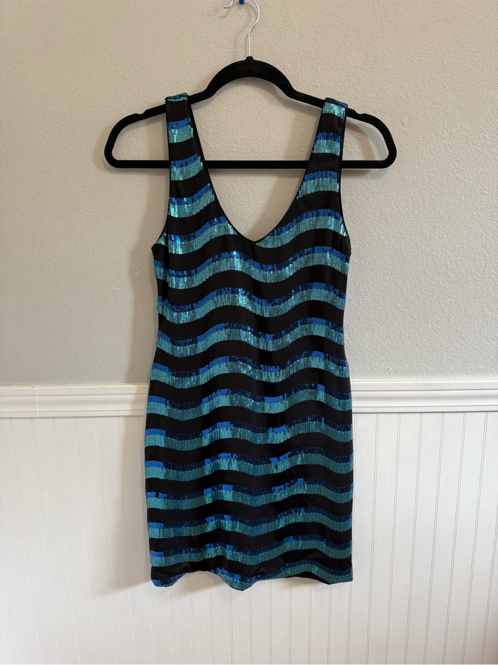 Black and Teal Sequin Wave Sheath Dress
